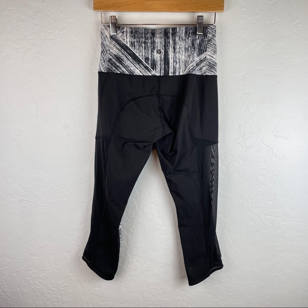 Lululemon Hot To Street Crop Leggings Heat Wave White Black Mesh Yoga Pants 6 - Picture 8 of 8